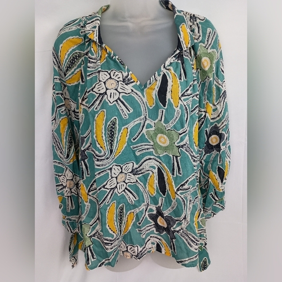 2/$30 CHRISTIAN SIRIANO Sunny Days Teal Floral Blouse(#1,251) - Picture 1 of 7
